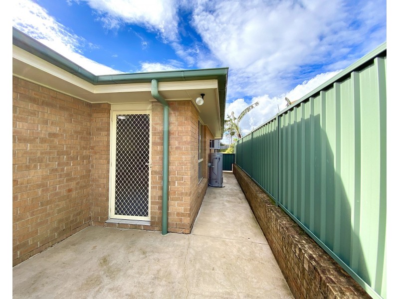 2/24 Hillview Avenue, Dungog NSW 2420