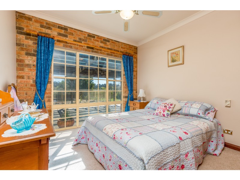 80 Cemetery Road, Dungog NSW 2420