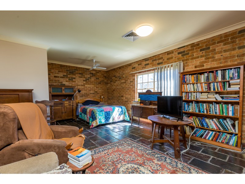 80 Cemetery Road, Dungog NSW 2420