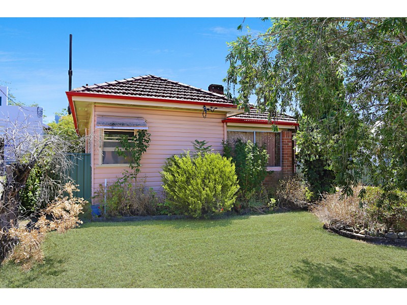 42 Dowling Street, Dungog NSW 2420