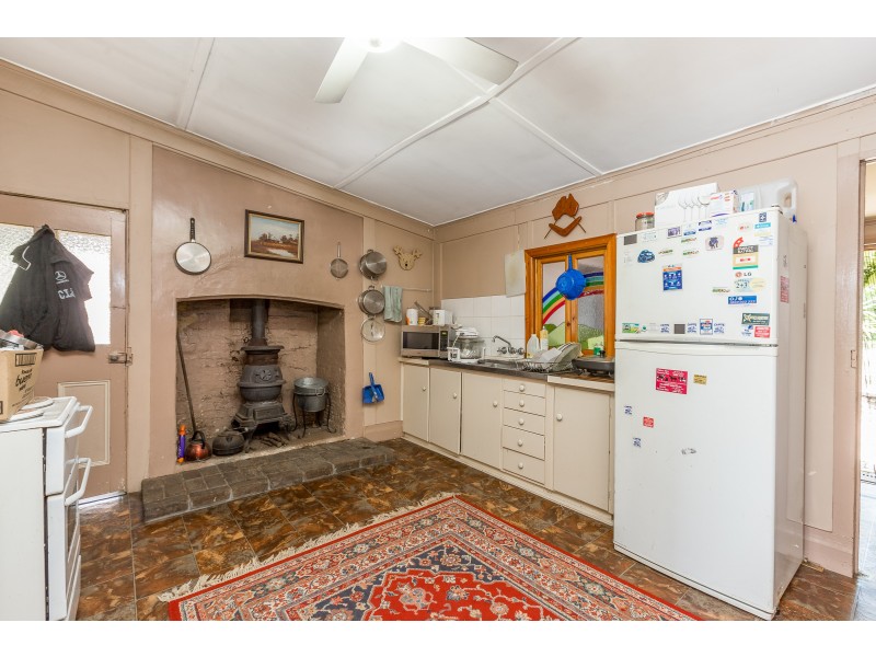 42 Myles Street, Dungog NSW 2420