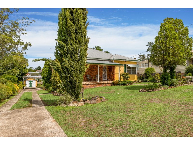 8 Scott Avenue, Dungog NSW 2420
