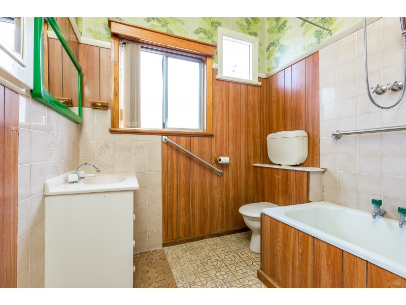 8 Scott Avenue, Dungog NSW 2420