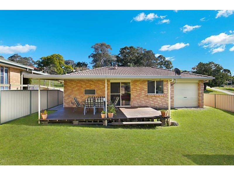 9 Hancock Avenue, Dungog NSW 2420