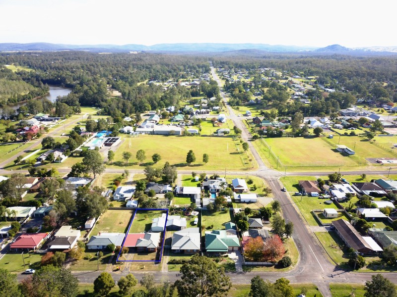 33 Russell Street, Clarence Town NSW 2321