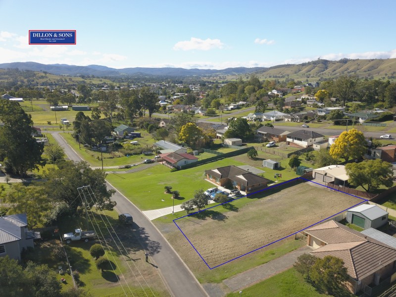 11 Hancock Avenue, Dungog NSW 2420