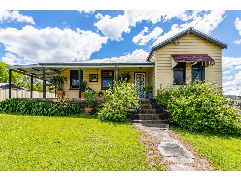 116 Lord Street, Dungog NSW 2420