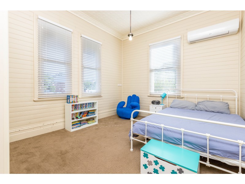 7 Mackay Street, Dungog NSW 2420