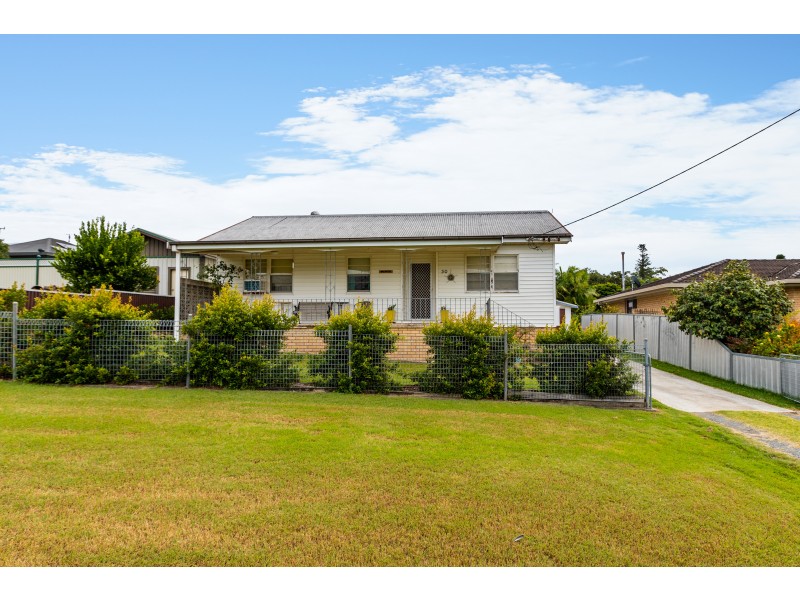 30 Baird Street, Dungog NSW 2420