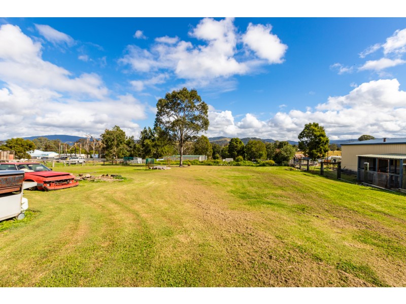15 Lostock Road, Gresford NSW 2311