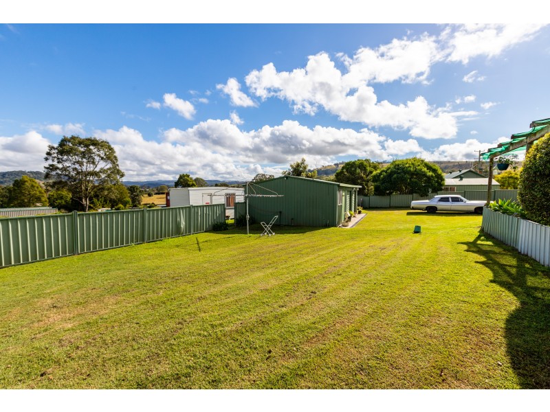 15 Lostock Road, Gresford NSW 2311