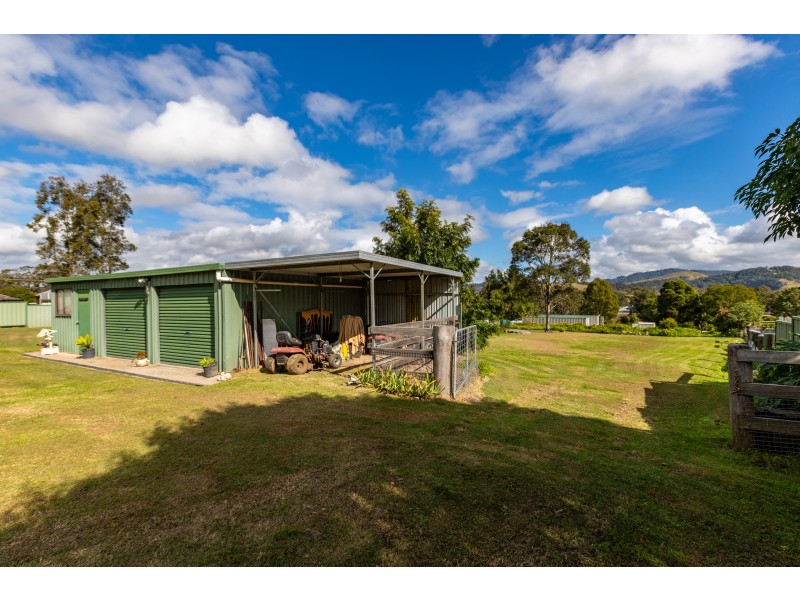 15 Lostock Road, Gresford NSW 2311
