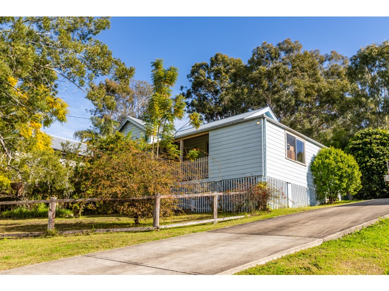 14 Hancock Avenue, Dungog NSW 2420
