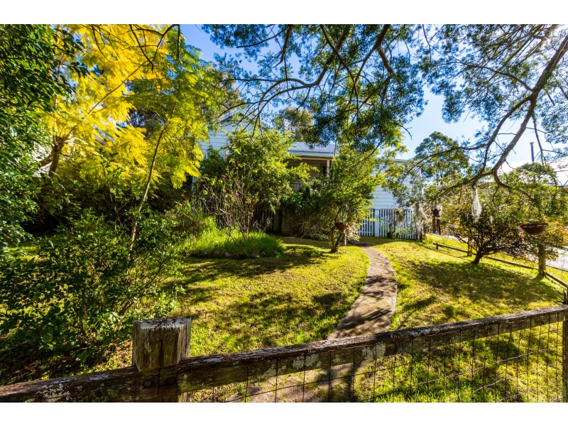 14 Hancock Avenue, Dungog NSW 2420