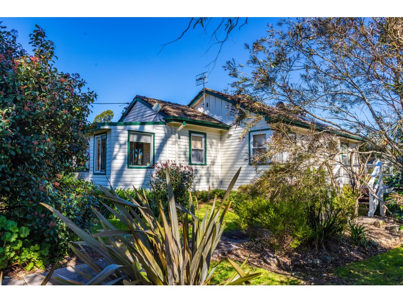 15 Lowrey Street, Stroud NSW 2425