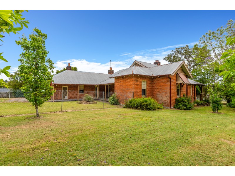 2 Myles Street, Dungog NSW 2420