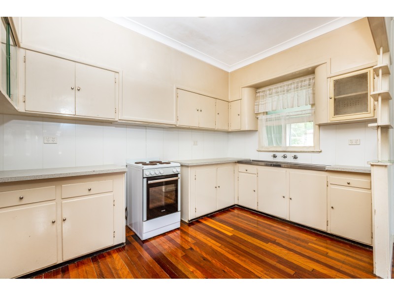 24 Lord Street, Dungog NSW 2420
