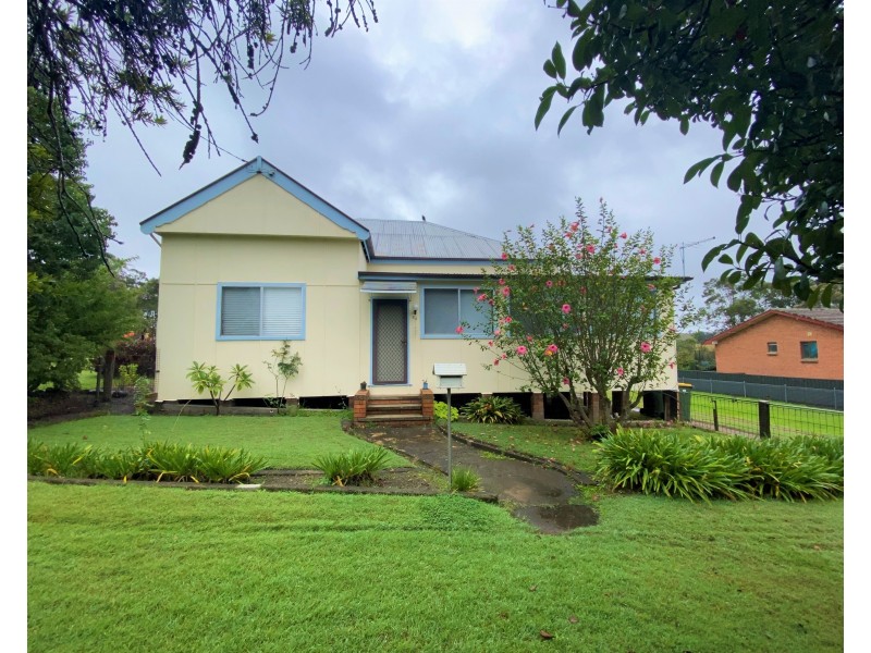84 Hospital Road, Dungog NSW 2420
