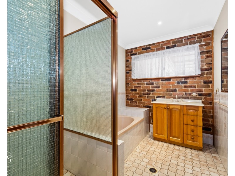36 Teralba Street, Lisarow NSW 2250