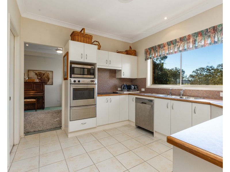 220 Gresford Road, Paterson NSW 2421