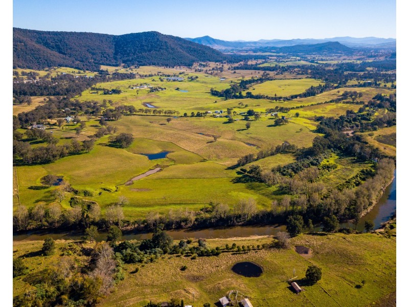 220 Gresford Road, Paterson NSW 2421