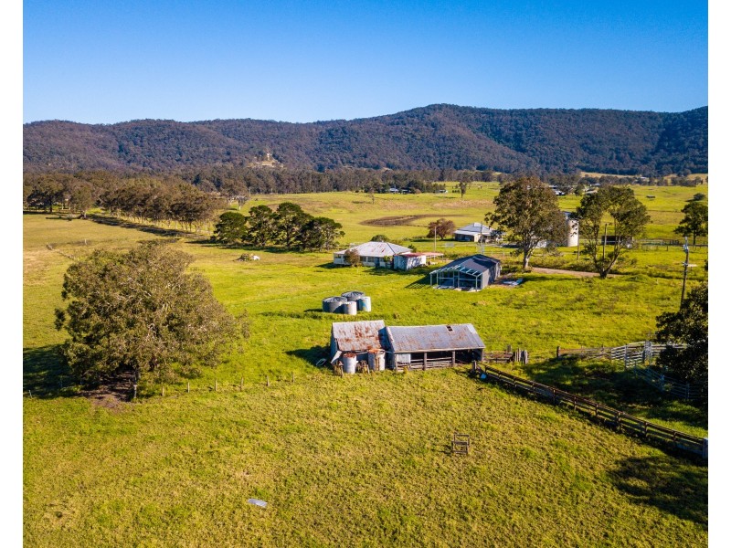 220 Gresford Road, Paterson NSW 2421