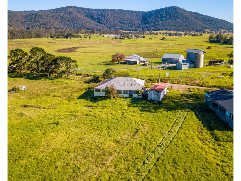 220 Gresford Road, Paterson NSW 2421