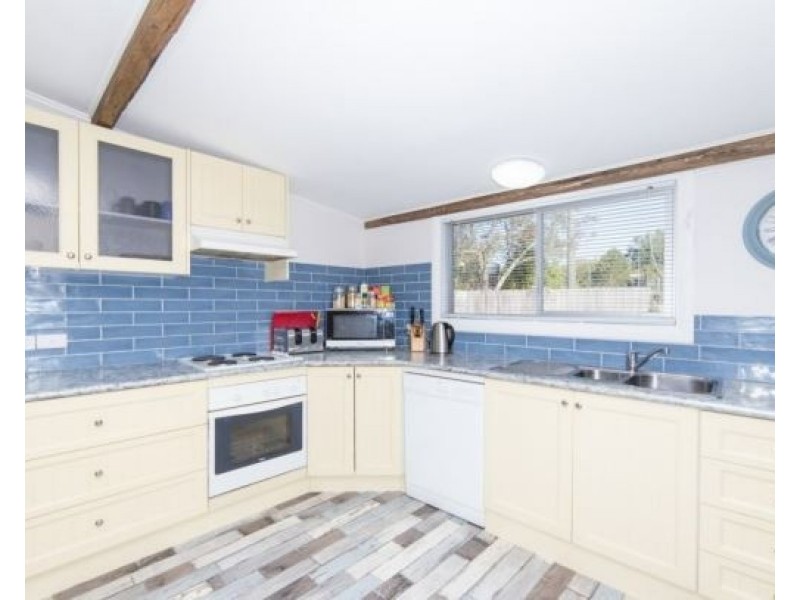 48a Chapman St, Dungog NSW 2420