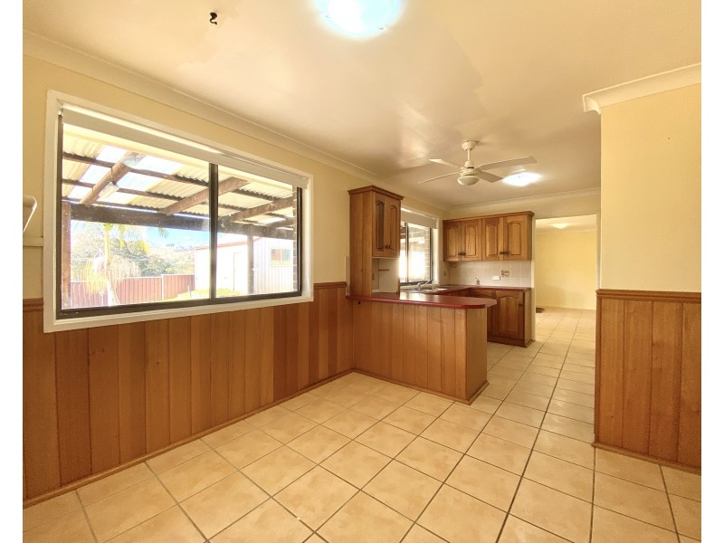 13 Baird Street, Dungog NSW 2420