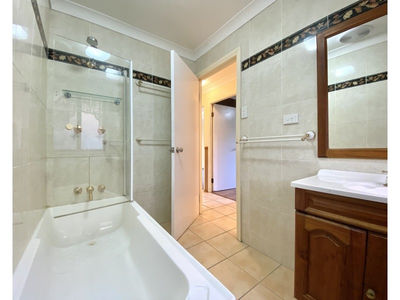 13 Baird Street, Dungog NSW 2420