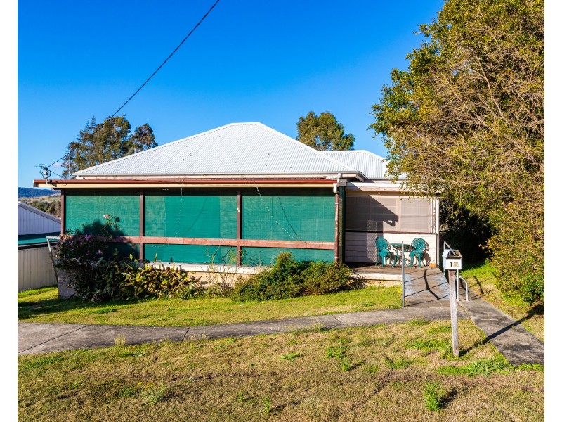 17 Moore Street, Dungog NSW 2420
