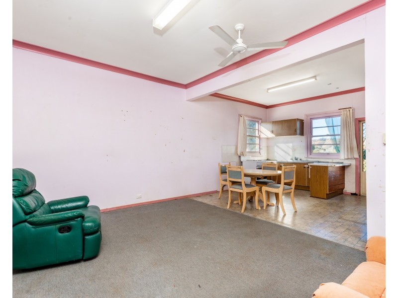 17 Moore Street, Dungog NSW 2420