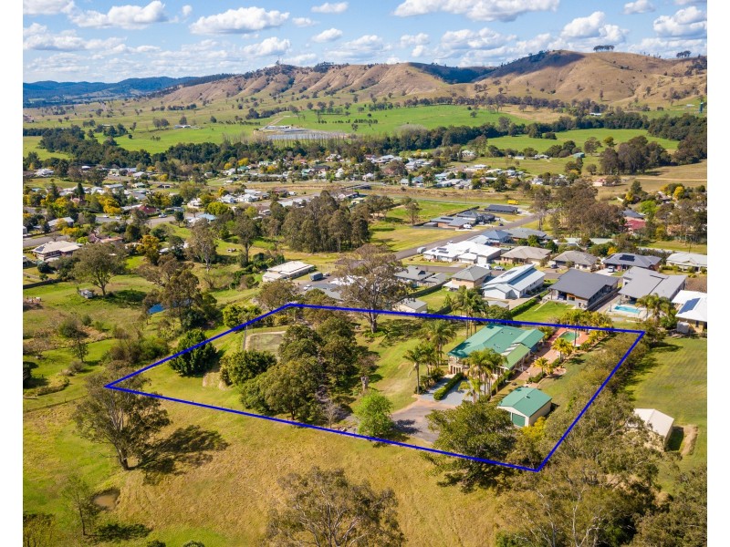 36 Rens Street, Dungog NSW 2420