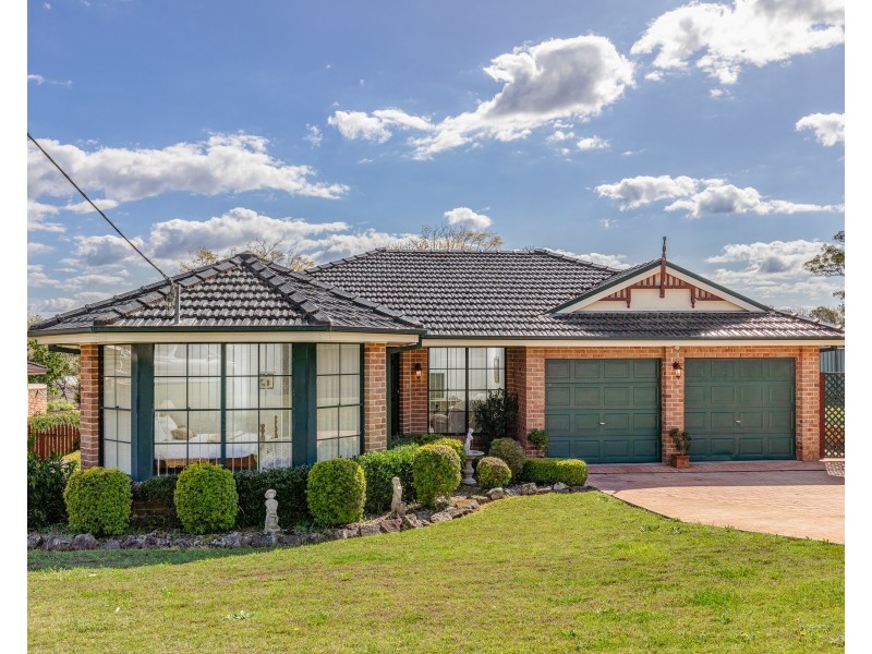 8 Cooreei Place, Dungog NSW 2420