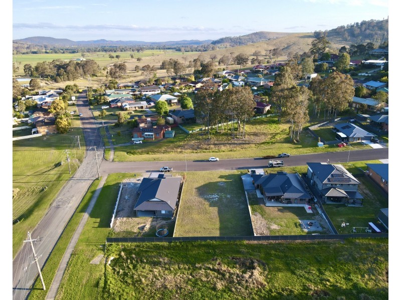 4 Rens Street, Dungog NSW 2420