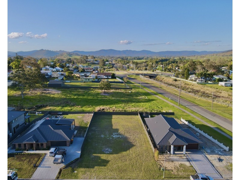 4 Rens Street, Dungog NSW 2420