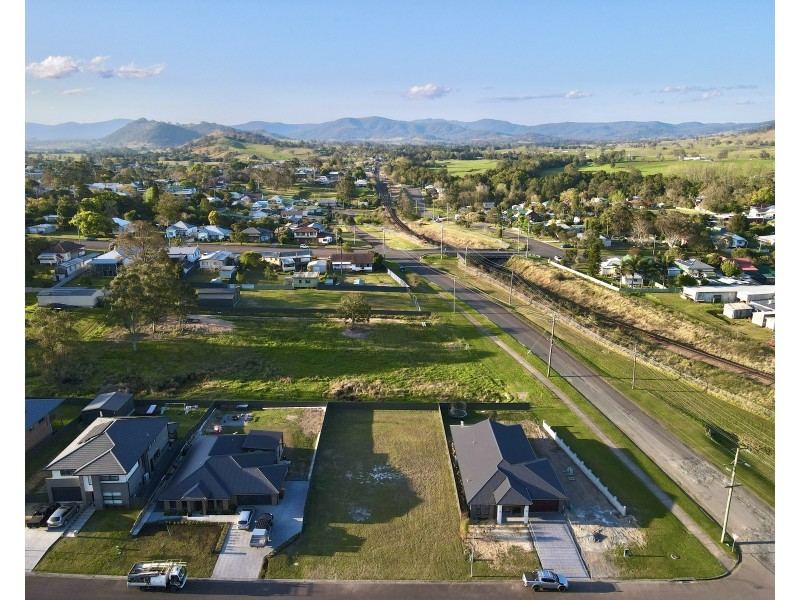 4 Rens Street, Dungog NSW 2420
