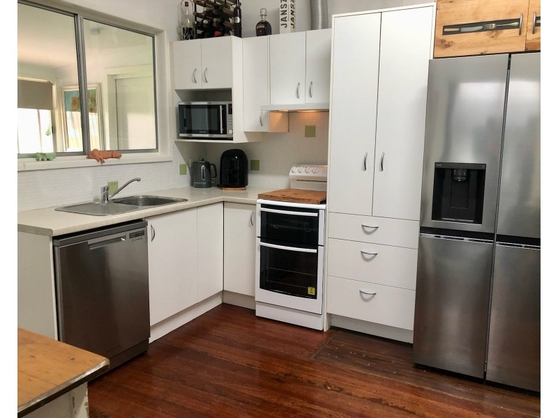 2 Simmonds Lane, Dungog NSW 2420