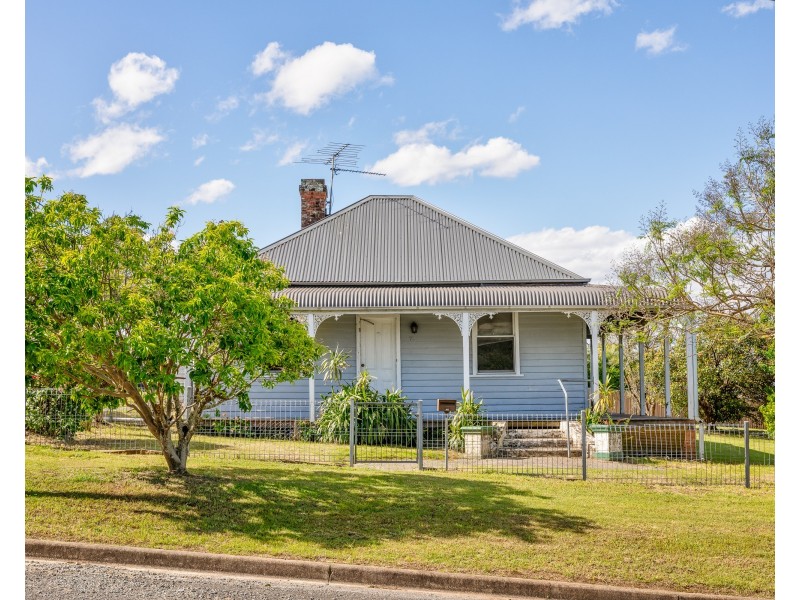 73 Chapman Street, Dungog NSW 2420