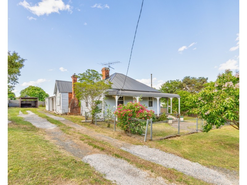 73 Chapman Street, Dungog NSW 2420