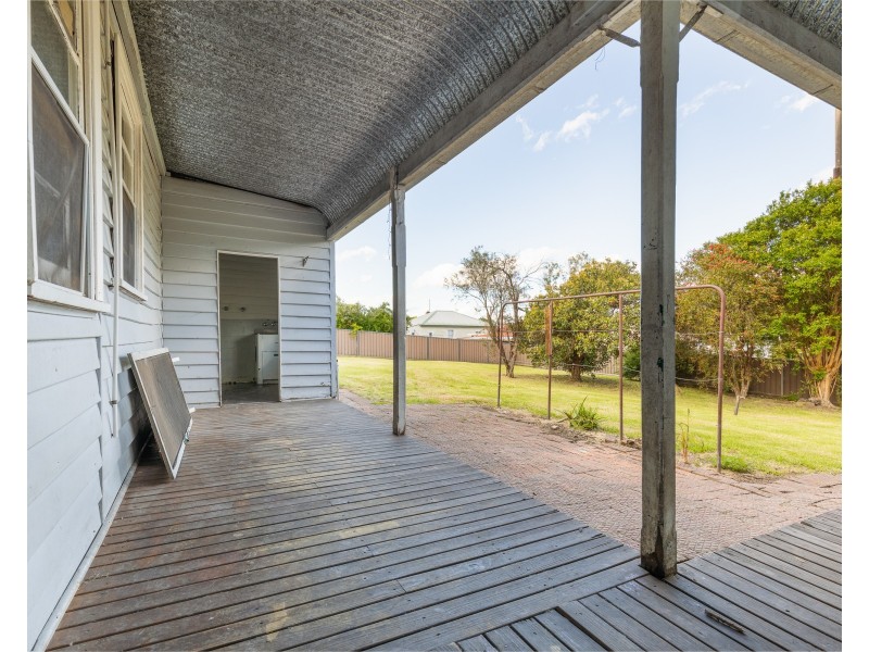73 Chapman Street, Dungog NSW 2420