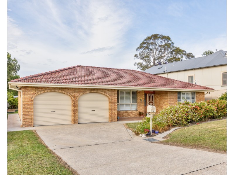 4 Chapman Street, Dungog NSW 2420