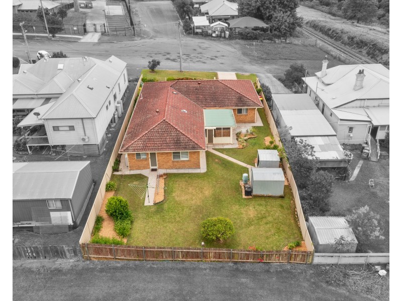4 Chapman Street, Dungog NSW 2420