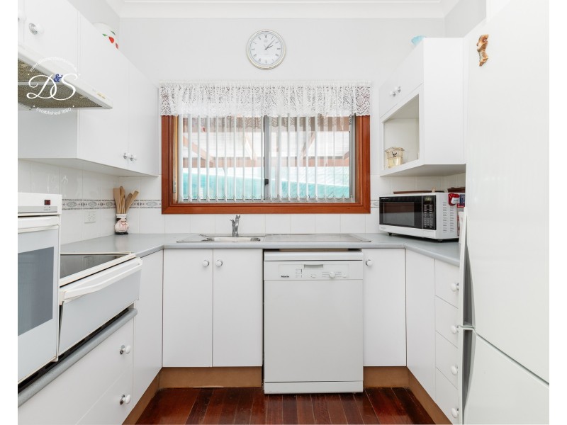 24 Moore Street, Dungog NSW 2420