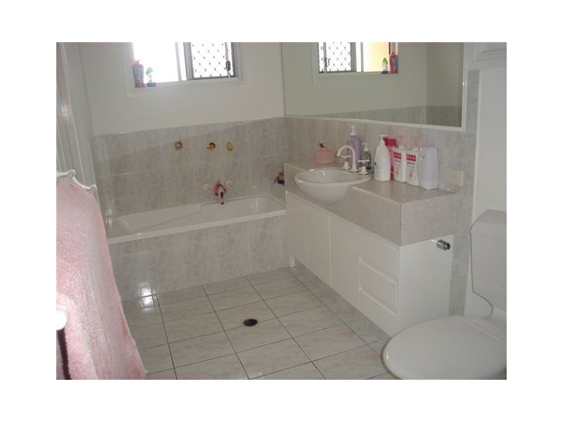 Varsity Lakes QLD 4227