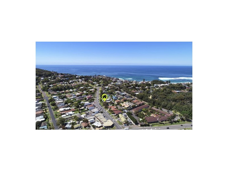 Villa 2 No 28 Forresters Beach Road, Forresters Beach NSW 2260