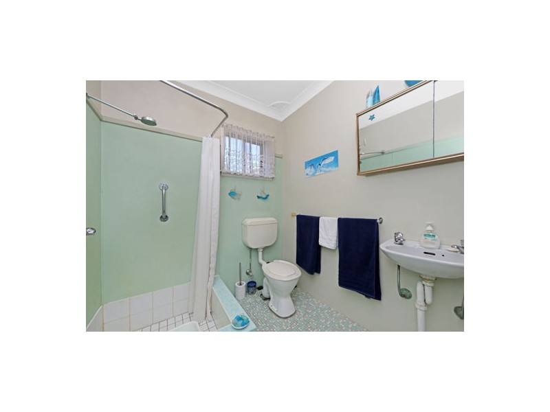 Villa 2 No 28 Forresters Beach Road, Forresters Beach NSW 2260