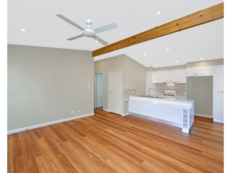 555A The Entrance Rd, Bateau Bay NSW 2261