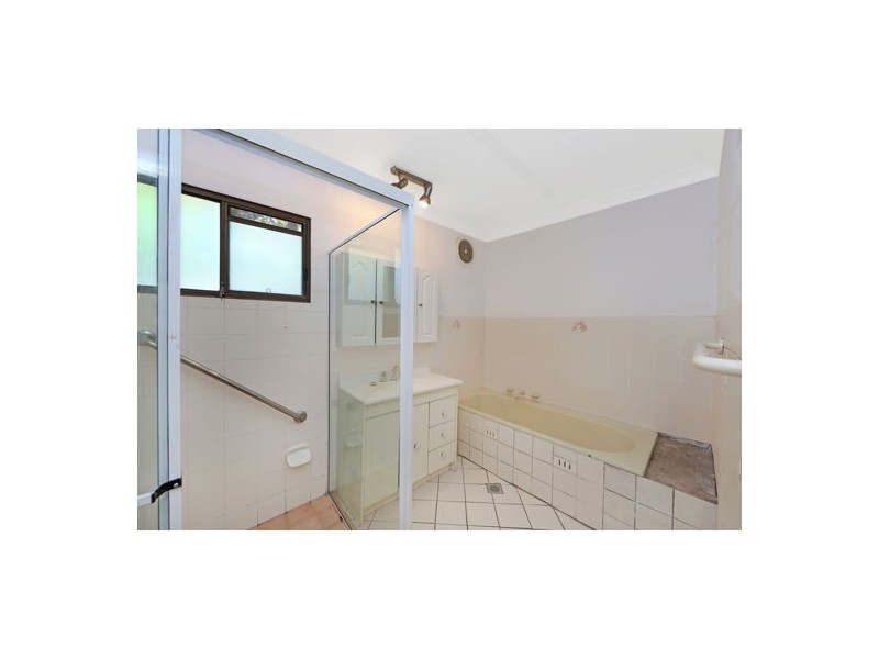 1 Livistona Lane, Glenning Valley NSW 2261