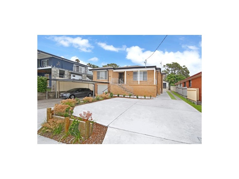 555 The Entrance Road, Bateau Bay NSW 2261